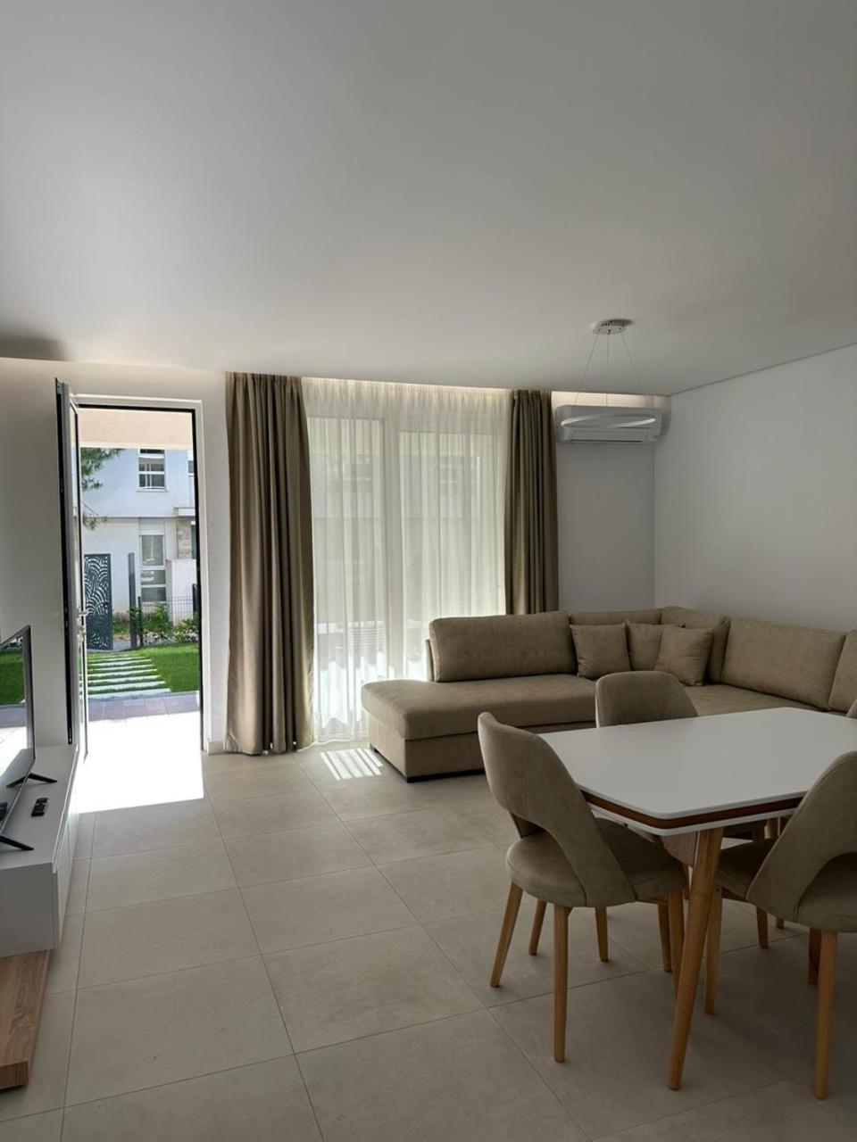 Eme Apartments - Kompleksi San Pietro, Gjiri I Lalzit Durres Luaran gambar